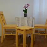Lorf Hostel&apartments ホステル