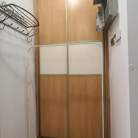 Lorf Hostel&apartments Hostel