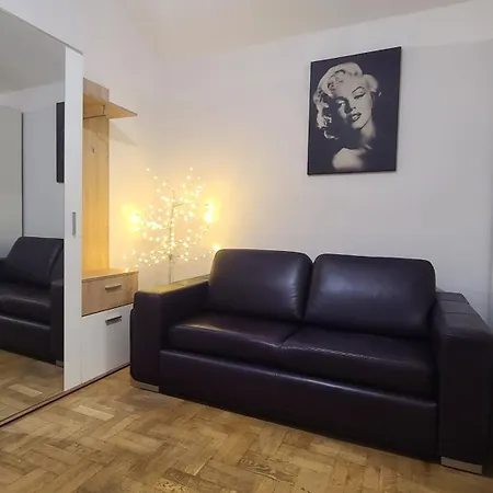 Hostel Lorf Hostel&apartments