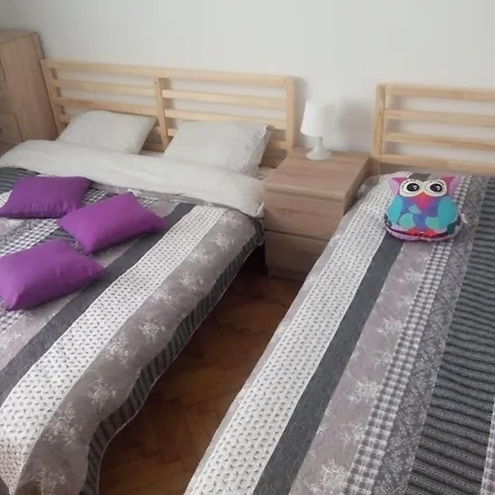 Hostel Lorf Hostel&apartments *