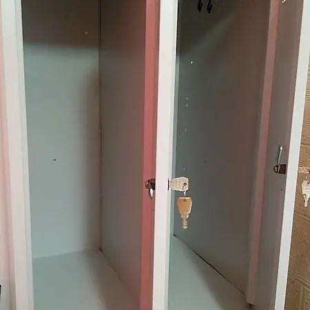 Lorf Hostel&apartments