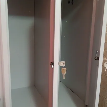 Lorf Hostel&apartments
