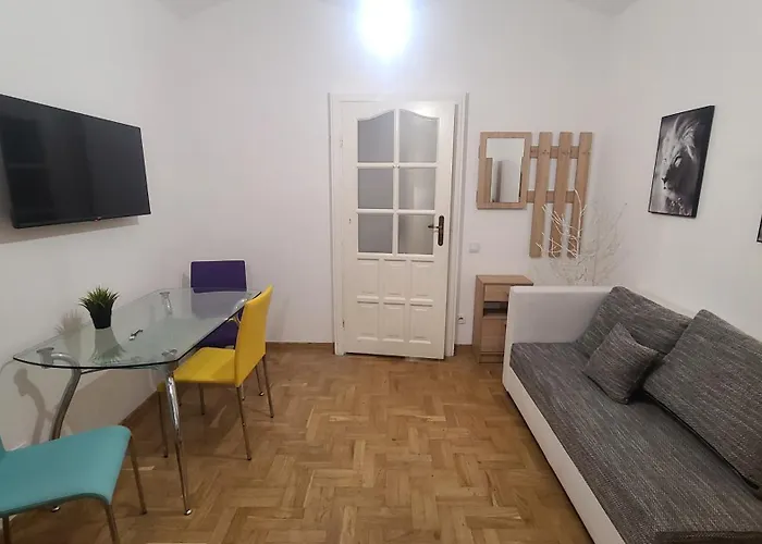 بيت شباب Lorf Hostel&apartments