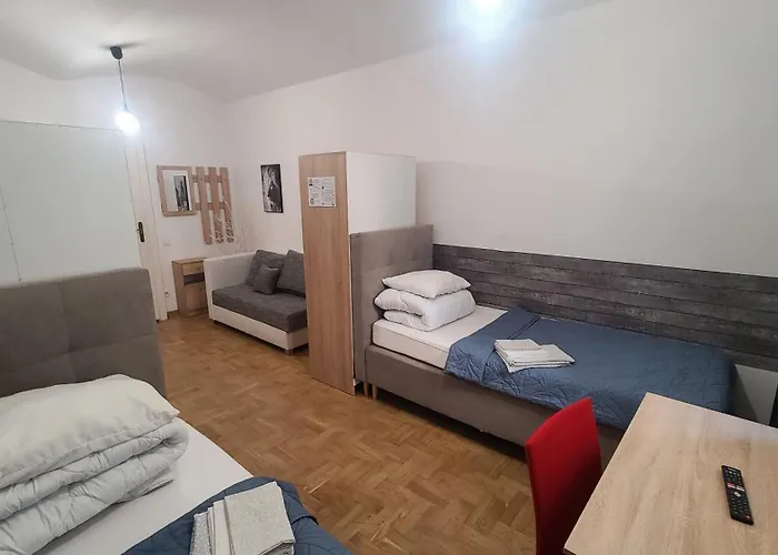 بيت شباب Lorf Hostel&apartments كراكوفيا