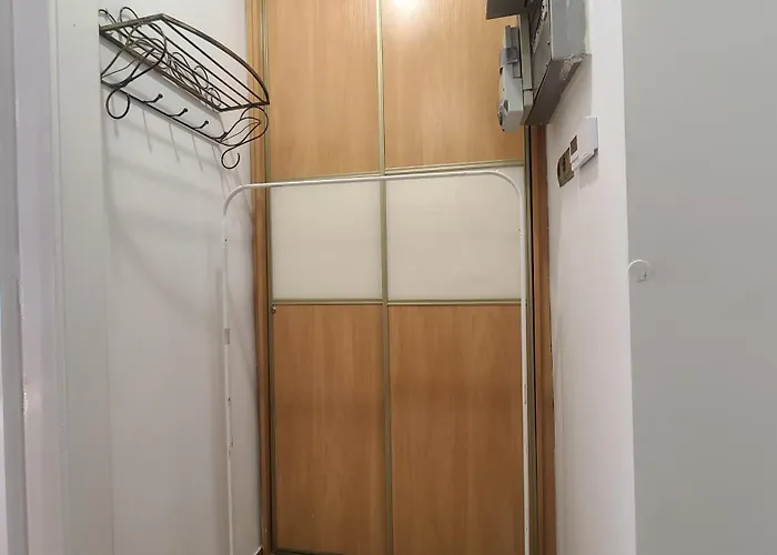 Lorf Hostel&apartments بيت شباب