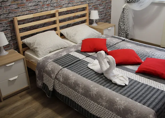 Lorf Hostel&apartments *