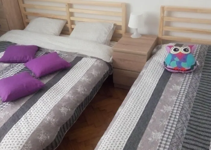 بيت شباب Lorf Hostel&apartments *