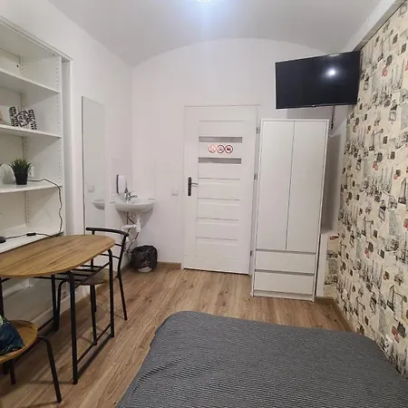 Lorf Hostel&apartments 旅馆 克拉科夫