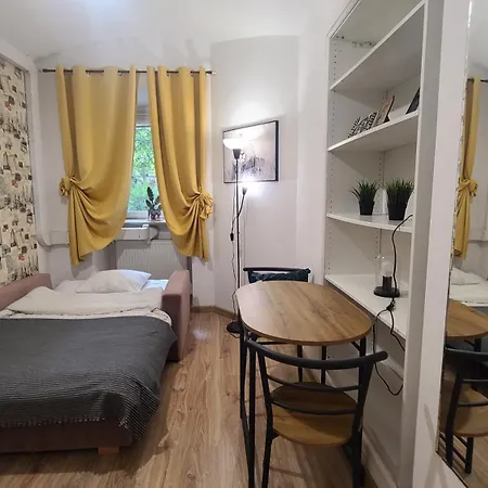 Lorf Hostel&apartments