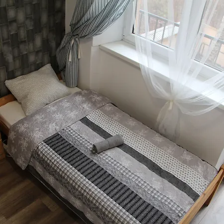 Lorf Hostel&apartments 旅馆 *
