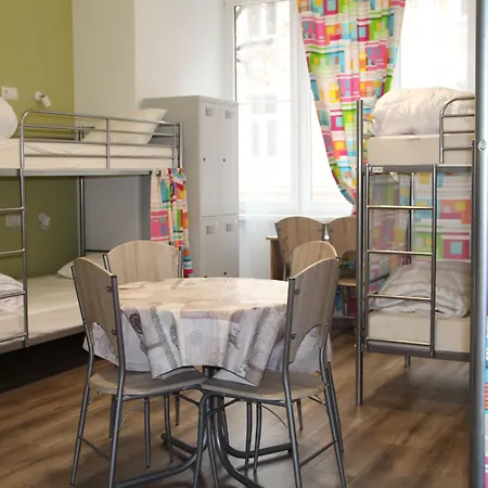 Lorf Hostel&apartments Hostel