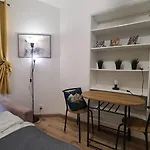 Lorf Hostel&apartments אכסניה *